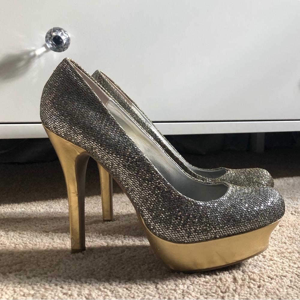 Jennifer Lopez Silver Sparkly Heels ✨🤍